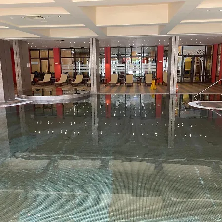 Royal & Apartman Napospart